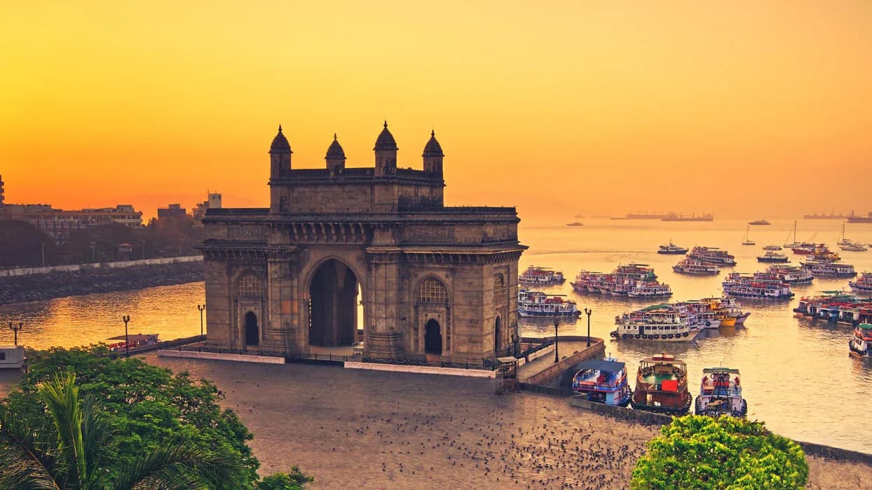 A couple in Mumbai, Pinnaya, the verified dating app for Mumbai professionals